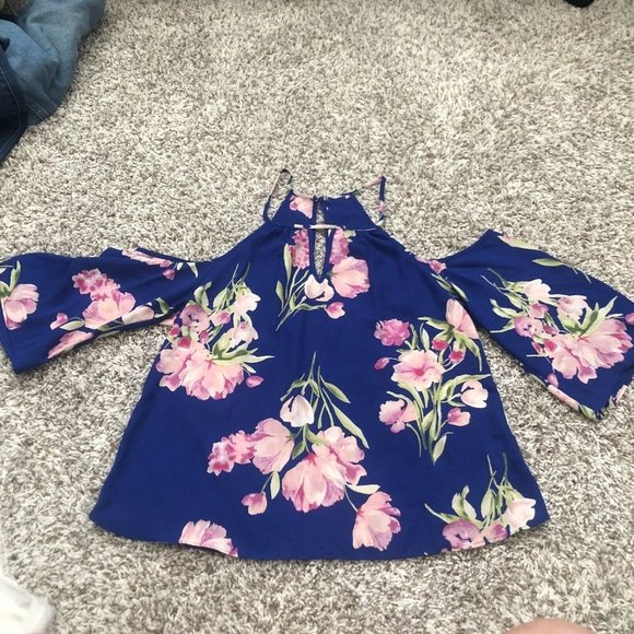 everly cold shoulder floral blouse size small key hole back Thin Spaghetti Strap - Picture 1 of 8